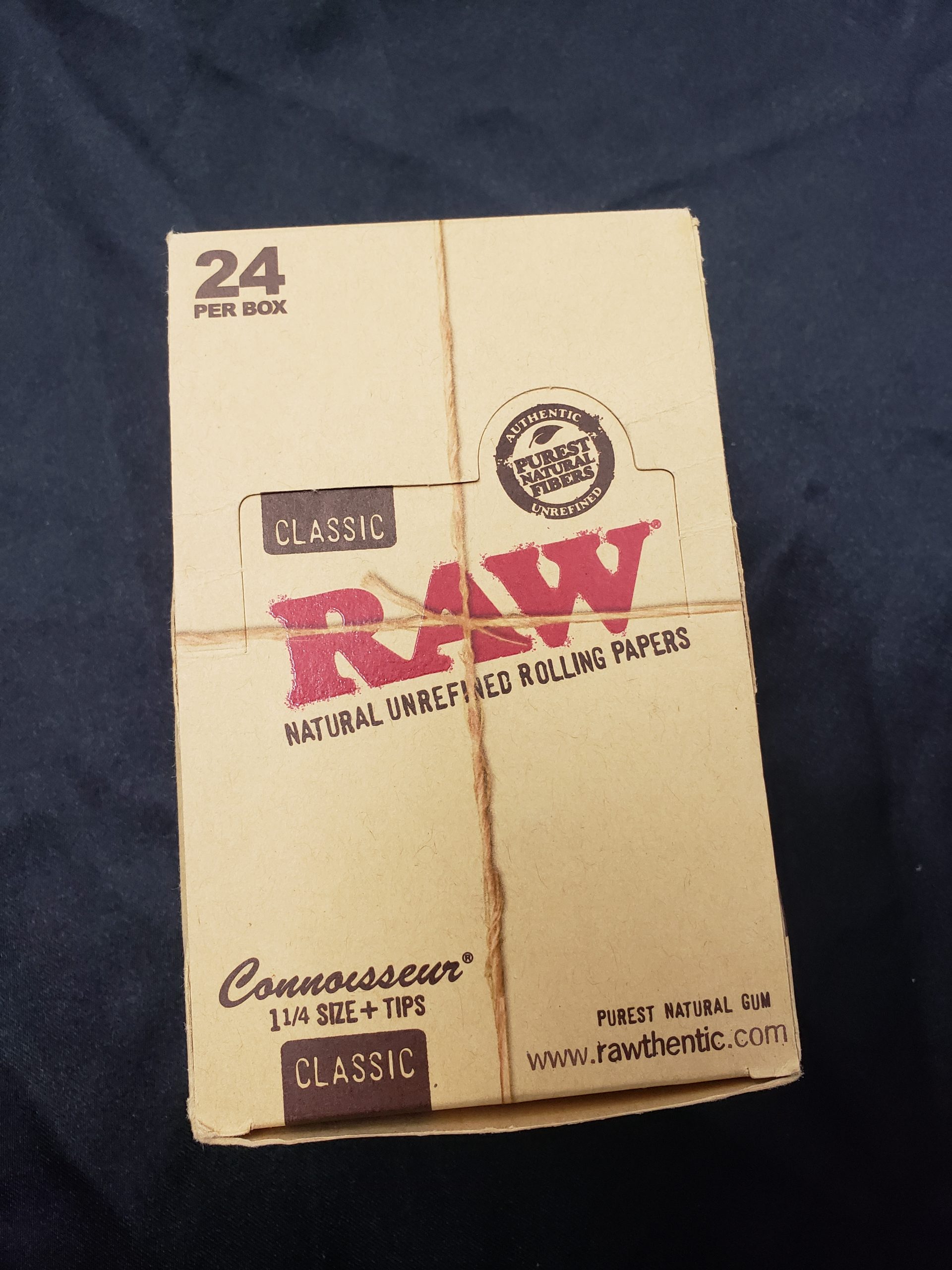 Richi Wholesale Distributor | New York City, Queens, Brooklyn, Long Island | - Rolling Paper & Wraps Raw-Connoissur+tips24ct Image